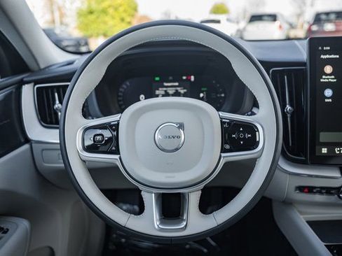 New 2026 Volvo XC60 T8 Ultra w/ Protection Package Premier image 27