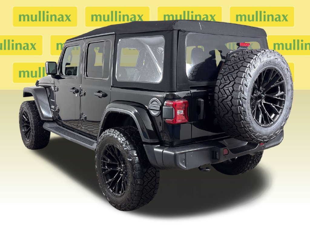 Used 2024 Jeep Wrangler Unlimited Sahara w/ Technology Group AWD/4WD image 11