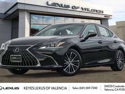 Certified 2025 Lexus ES 300h w/ Premium Package