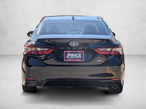 Used 2023 Toyota Camry SE FWD image 7
