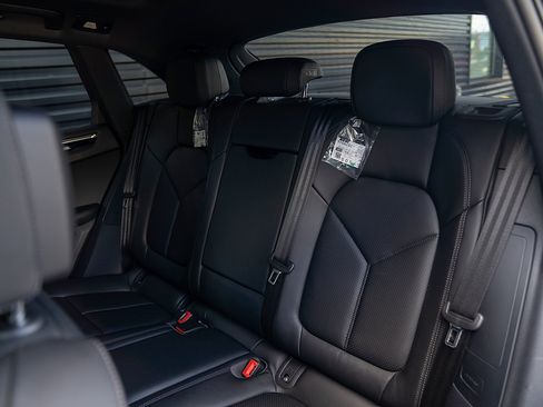 Certified 2026 Porsche Macan Turbo AWD/4WD image 21