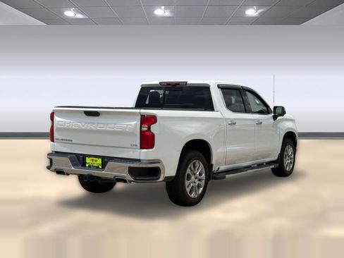 Used 2025 Chevrolet Silverado 1500 LTZ AWD/4WD image 9
