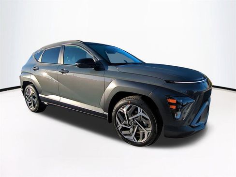New 2026 Hyundai Kona SEL Premium image 2