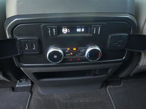 Used 2020 Ford Expedition Limited w/ Equipment Group 302A AWD/4WD image 25