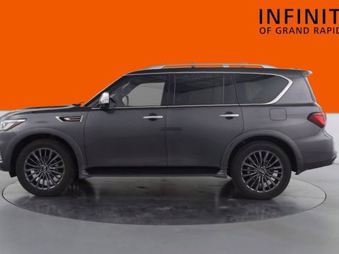 Used 2024 INFINITI QX80 Sensory AWD/4WD image 4