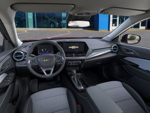 New 2026 Chevrolet Trax LT w/ Driver Confidence Package image 15
