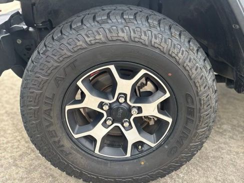 Used 2021 Jeep Wrangler Unlimited Rubicon AWD/4WD image 11