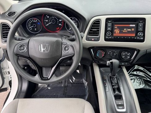 Certified 2022 Honda HR-V LX image 16