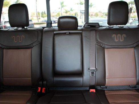 Used 2025 Ford F250 King Ranch w/ Chrome Package image 32