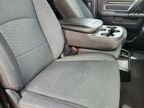 Certified 2025 RAM 2500 Big Horn AWD/4WD image 17
