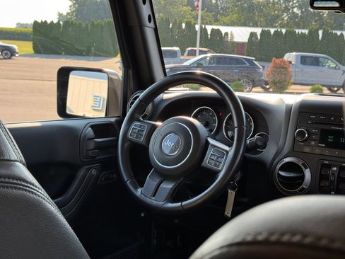 Used 2017 Jeep Wrangler Unlimited Sport w/ Quick Order Package 24S AWD/4WD image 17