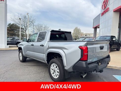 Used 2024 Toyota Tacoma SR image 6