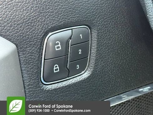 Used 2019 Ford F150 Lariat AWD/4WD image 22