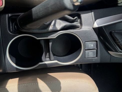 Used 2014 Toyota Corolla LE FWD image 75