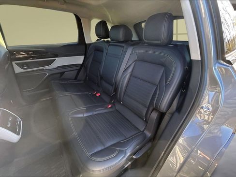 Used 2024 Lincoln Nautilus Reserve w/ Equipment Group 202A image 22