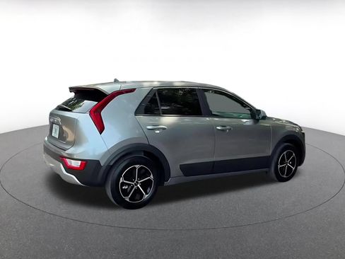 Used 2026 Kia Niro LX FWD image 14