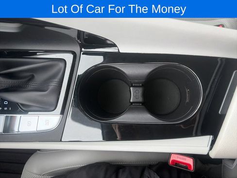 Used 2023 Hyundai Elantra Limited FWD image 28