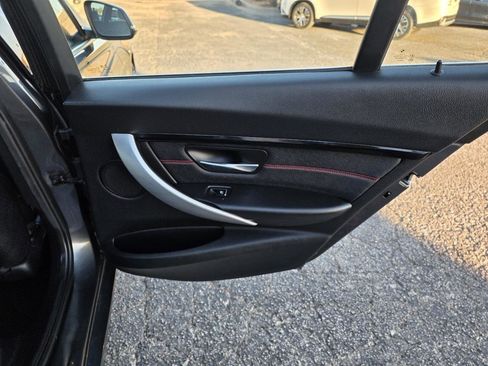 Used 2018 BMW 330i xDrive Sedan w/ Premium Package image 14