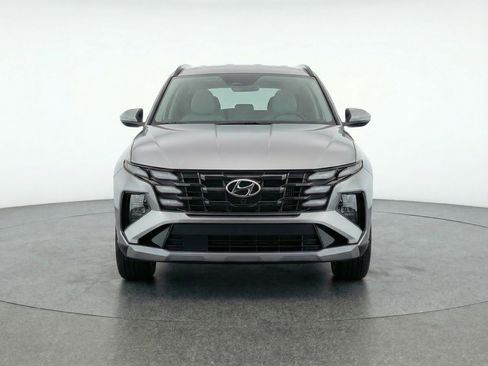 Used 2025 Hyundai Tucson SEL image 2