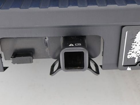 Used 2022 Ford Maverick XL image 9