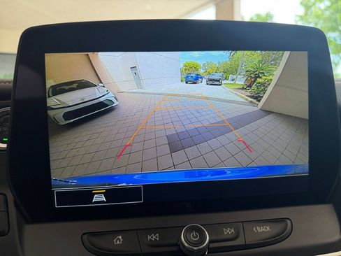 Used 2025 Chevrolet Blazer LT FWD image 20