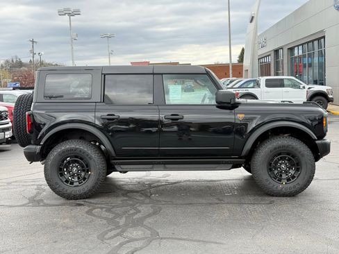 New 2026 Ford Bronco Badlands image 7