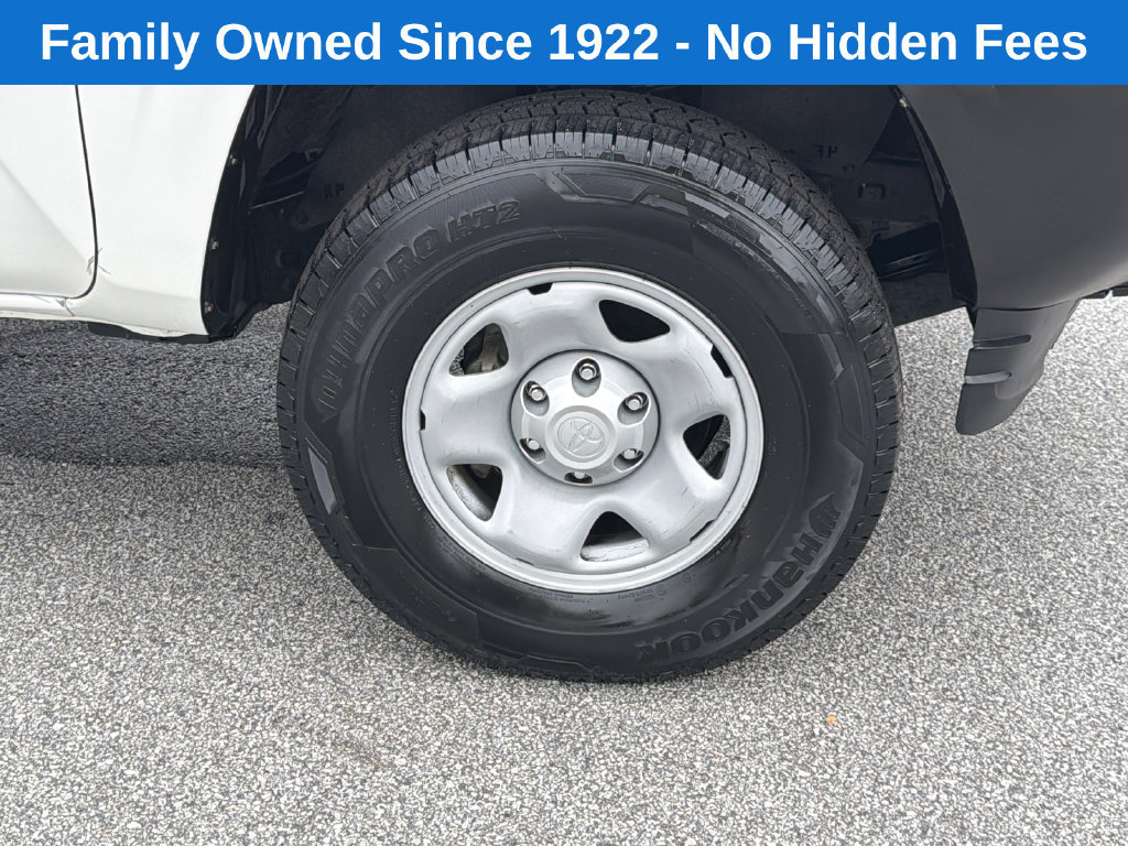 Used 2023 Toyota Tacoma SR RWD image 12