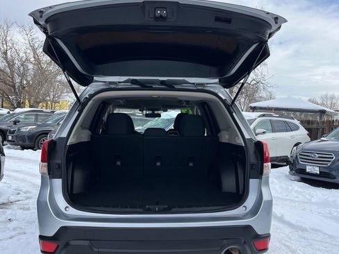 Used 2019 Subaru Forester Premium image 22