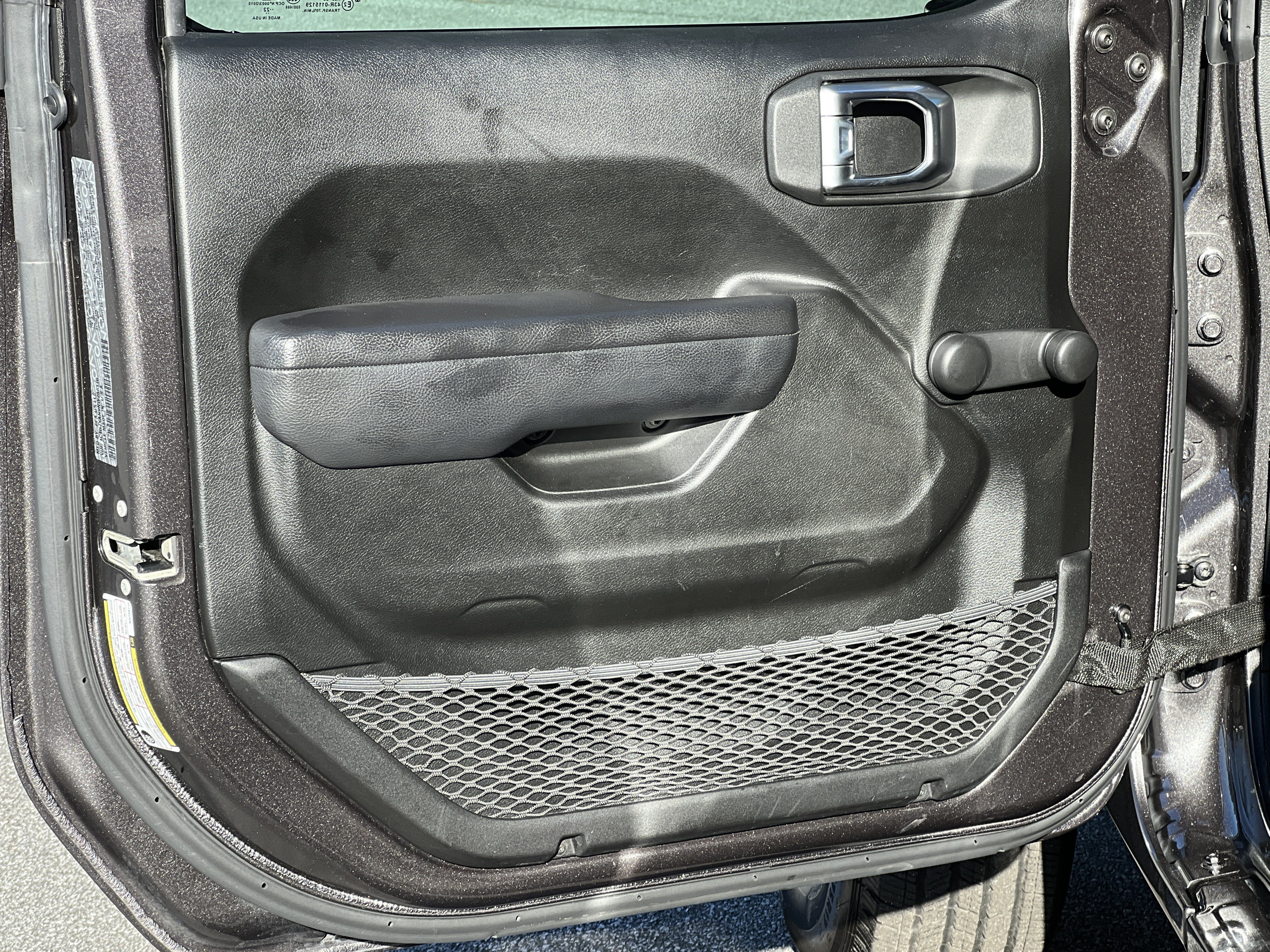 Used 2022 Jeep Wrangler Sport AWD/4WD image 12