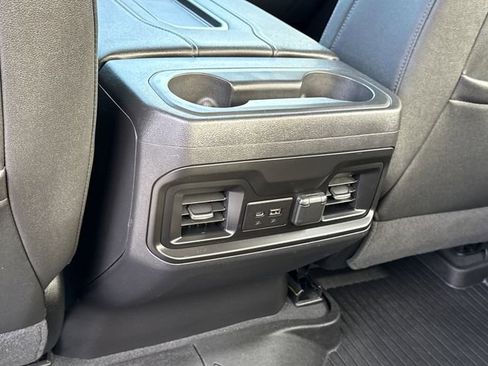 Used 2021 Chevrolet Silverado 1500 LT Trail Boss w/ Convenience Package II image 11