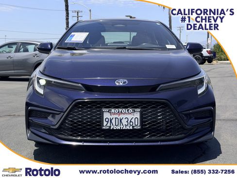 Used 2024 Toyota Corolla SE w/ SE Premium Package FWD image 2