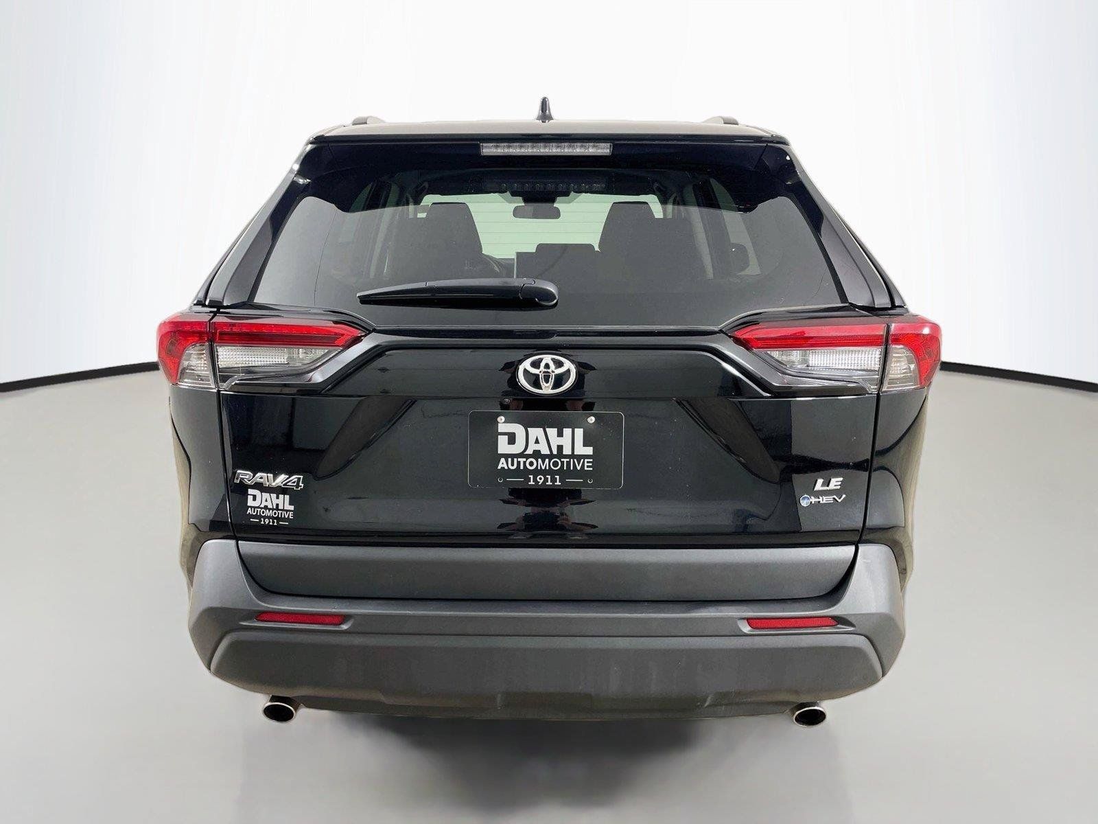 Used 2025 Toyota RAV4 LE AWD/4WD image 12