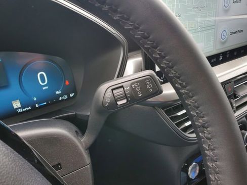 Used 2023 Ford Escape Active w/ Tech Pack #2 AWD/4WD image 17