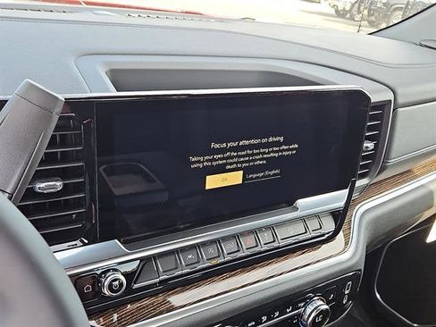 New 2026 GMC Sierra 1500 Elevation image 18