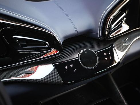Certified 2026 Ferrari Purosangue AWD/4WD image 37