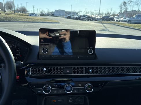 Certified 2024 Honda Civic EX image 23