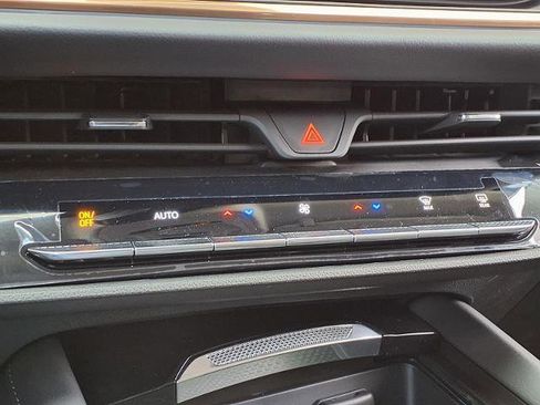 New 2026 Buick Envision Avenir image 8