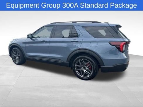 Used 2026 Ford Explorer ST-Line w/ ST-Line Street Pack RWD image 6