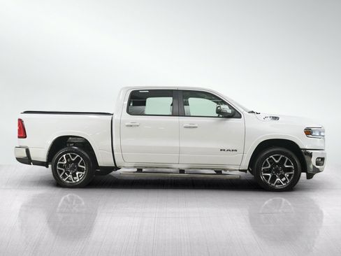 Used 2025 RAM 1500 Laramie AWD/4WD image 6