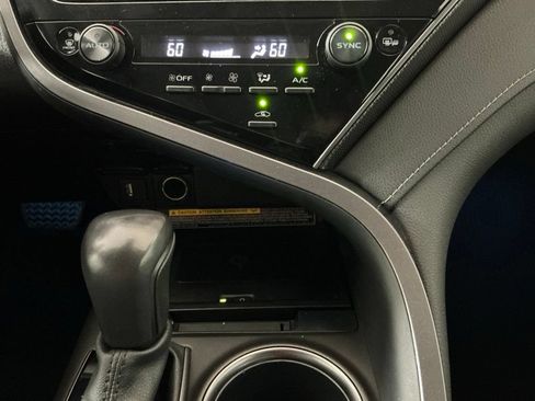 Used 2021 Toyota Camry XSE FWD image 13