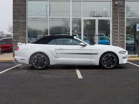 Used 2019 Ford Mustang GT Premium w/ Equipment Group 401A image 2