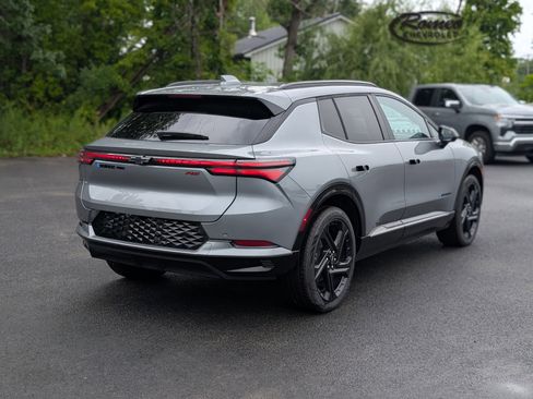 New 2025 Chevrolet Equinox EV RS image 9