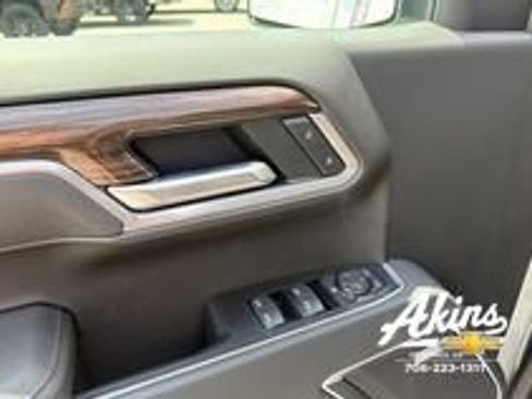 New 2026 Chevrolet Silverado 1500 RST w/ Redline Edition AWD/4WD image 16