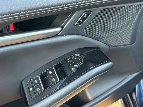 Used 2024 MAZDA MAZDA3 s image 10