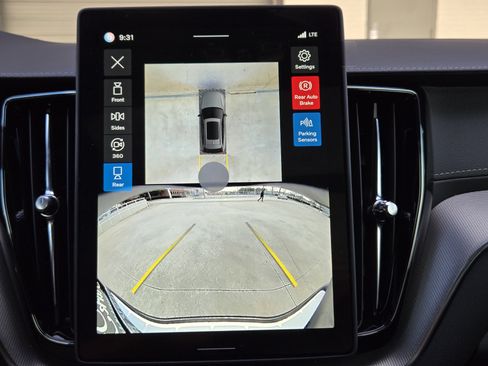 New 2026 Volvo XC60 B5 Ultra w/ Protection Package Premier image 20