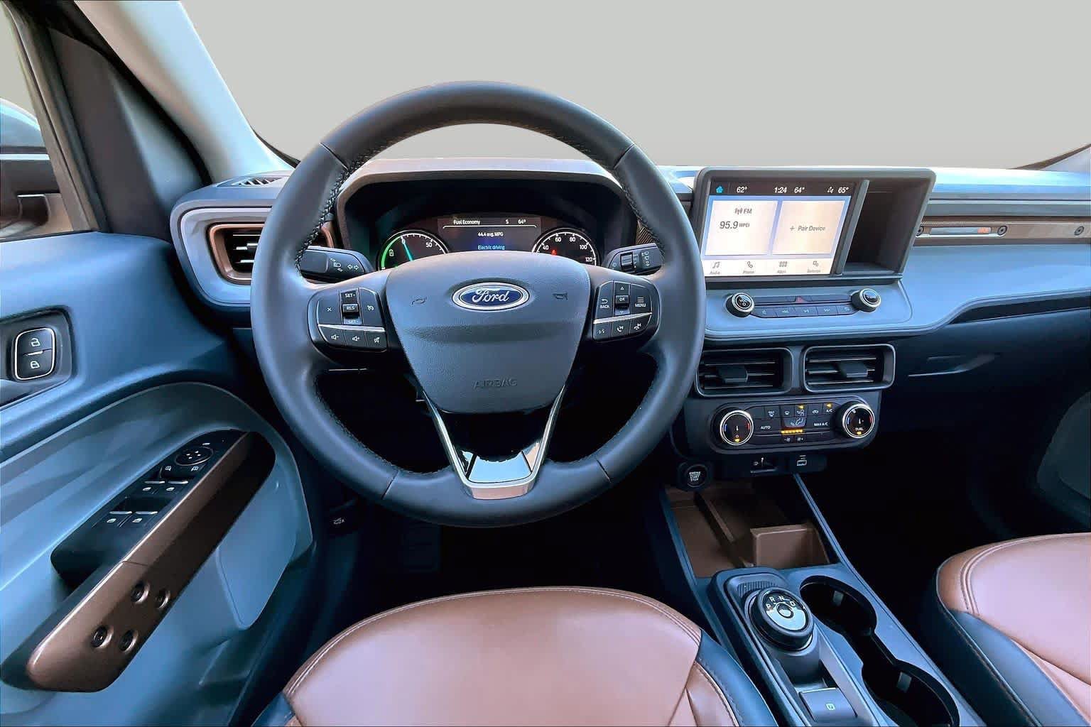Used 2023 Ford Maverick Lariat FWD image 6