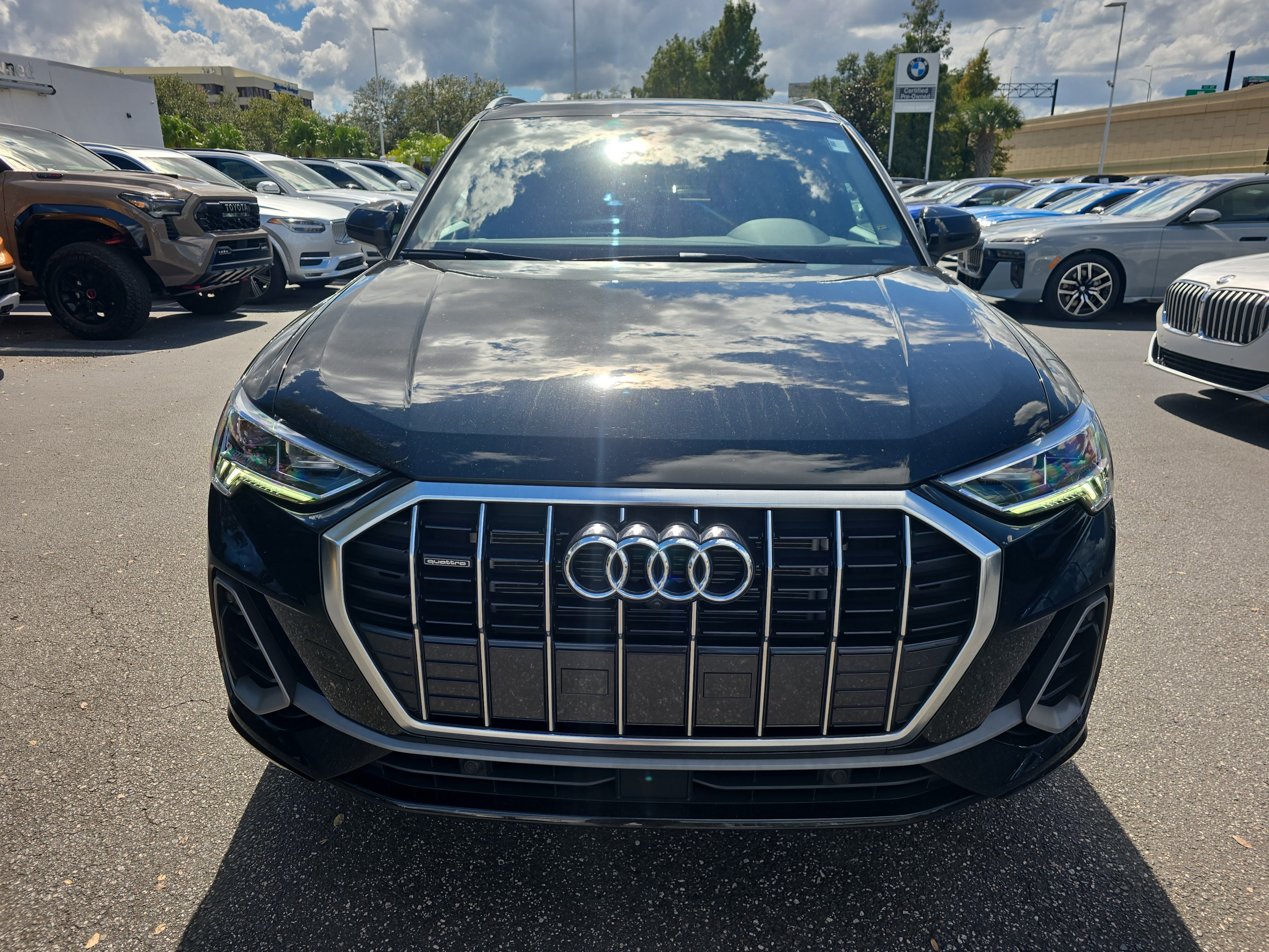 Used 2023 Audi Q3 2.0T Premium Plus w/ Premium Plus Package AWD/4WD image 6