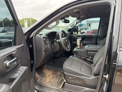 Used 2024 Chevrolet Silverado 2500 Custom w/ Custom Value Package AWD/4WD image 10
