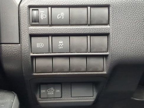 Used 2025 Toyota Tacoma SR image 24