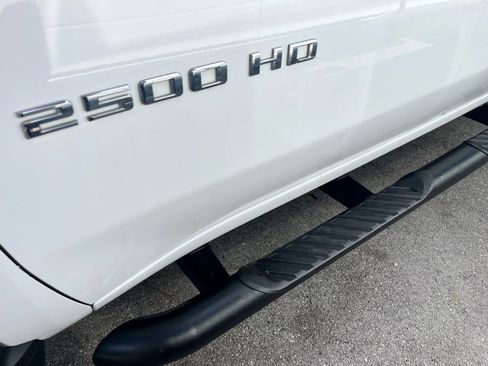 Used 2020 Chevrolet Silverado 2500 W/T w/ WT Convenience Package image 4